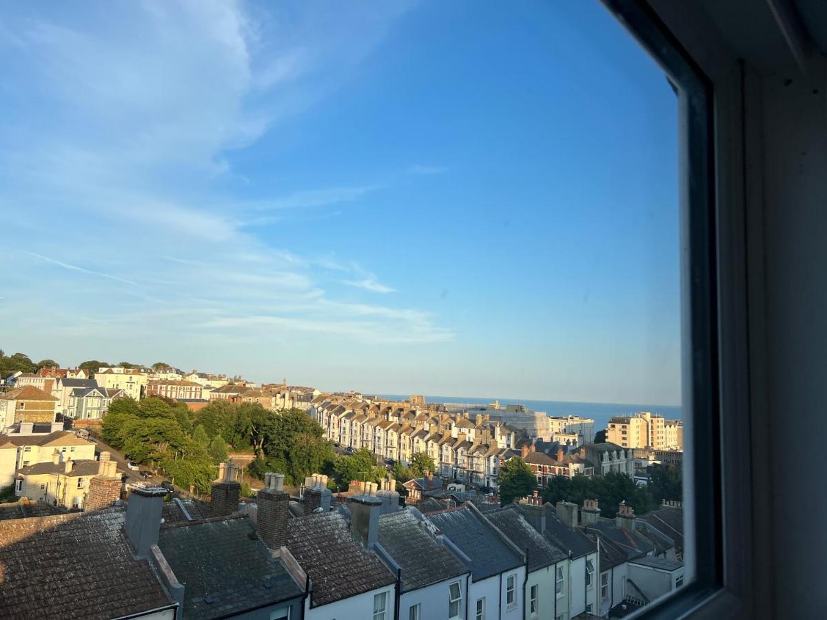 Lovely 1-Bedroom Flat In St Leonards On Sea Екстериор снимка