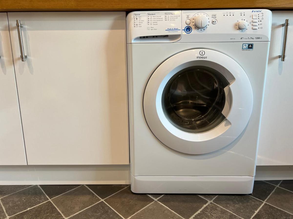 Lovely 1-Bedroom Flat In St Leonards On Sea Екстериор снимка