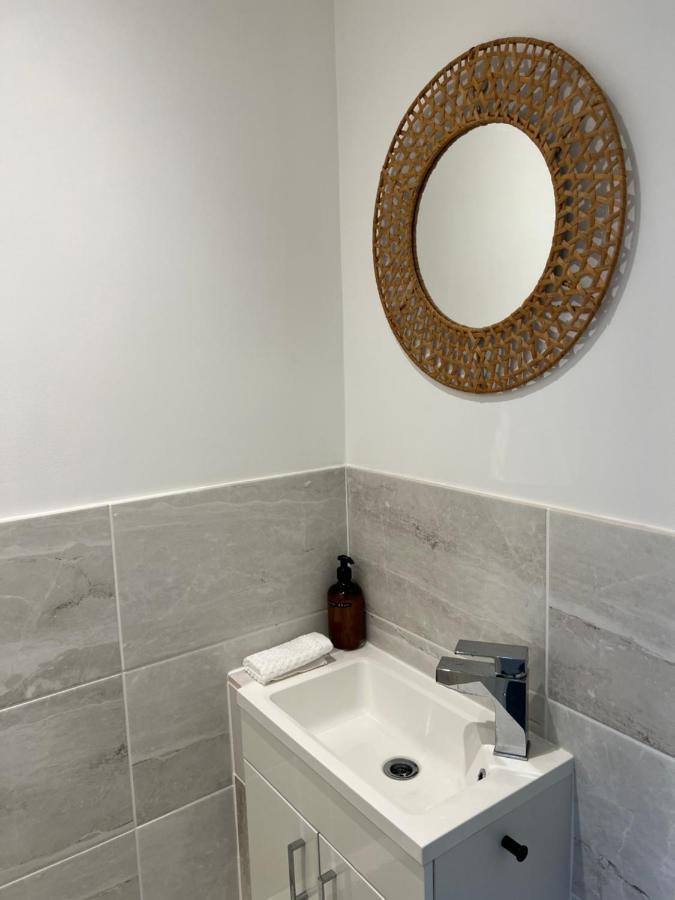 Lovely 1-Bedroom Flat In St Leonards On Sea Екстериор снимка