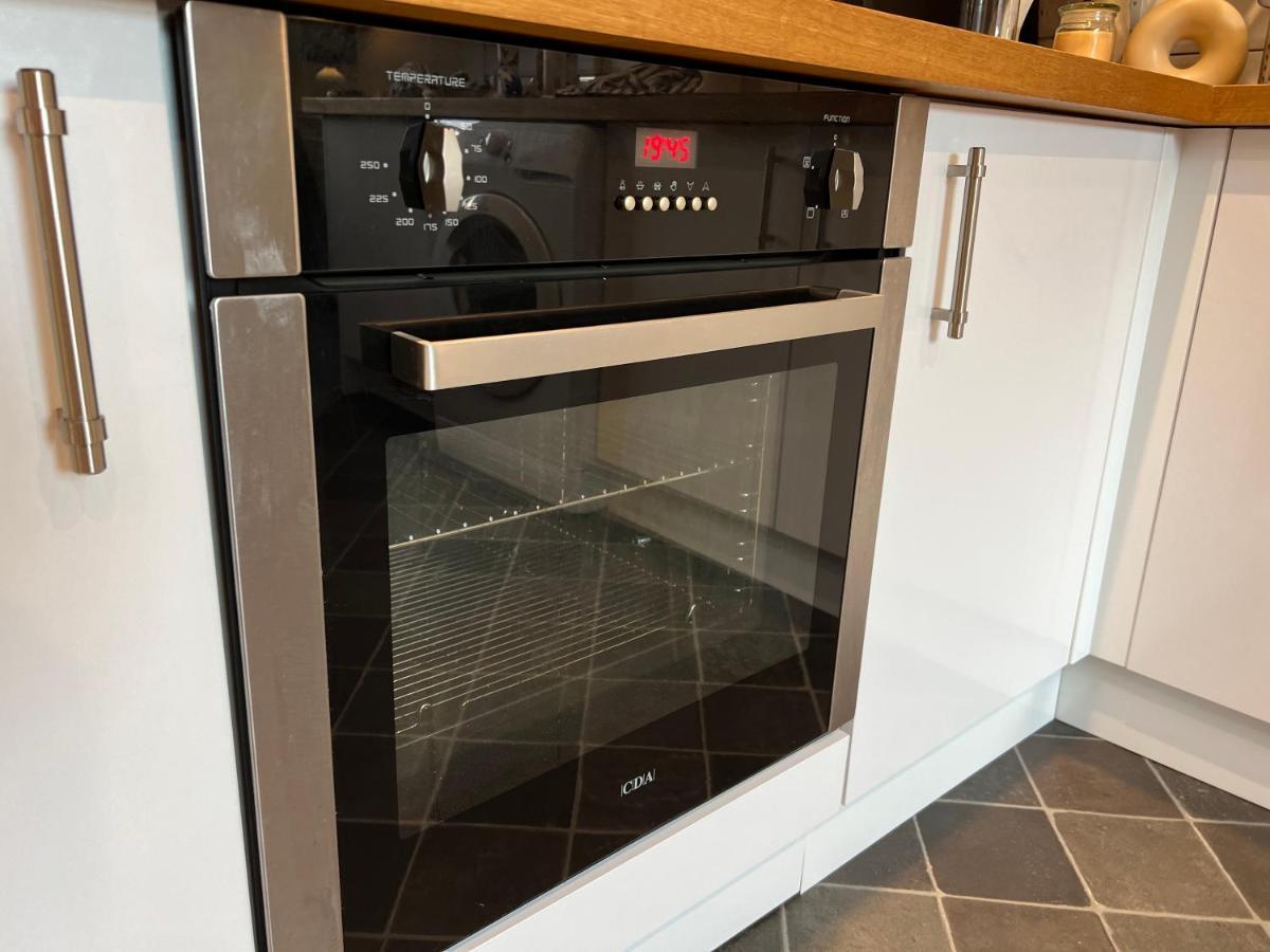 Lovely 1-Bedroom Flat In St Leonards On Sea Екстериор снимка